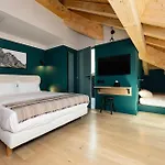 Hotel De La Couronne 3*