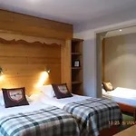 Hotel De La Couronne 3*
