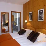 De La Couronne Hotel