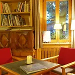 De La Couronne Hotel 3*