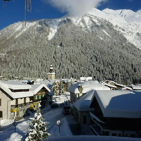 Restaurant La Couronne فندق 3*