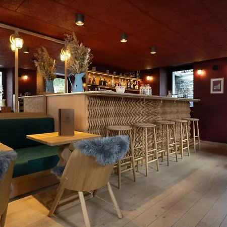 Hotel Restaurant La Couronne Chamonix