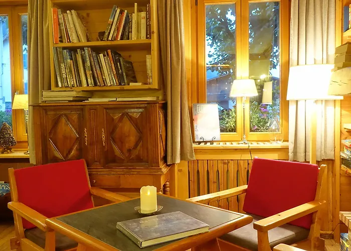 Restaurant La Couronne Hotell 3*