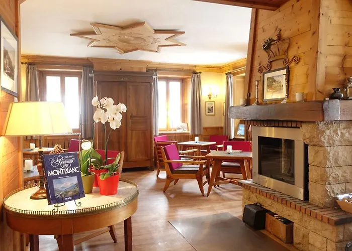 Restaurant La Couronne Hotell 3*